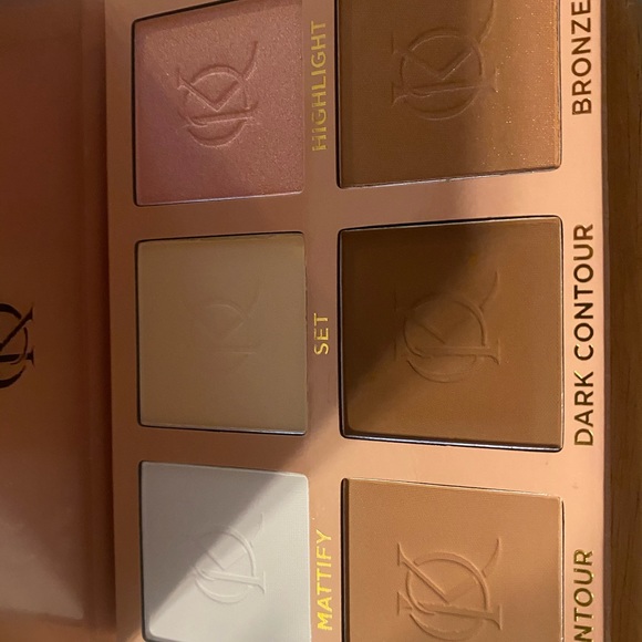 Kenia Ontiveros Beauty Set and Define Kit - Picture 2 of 2